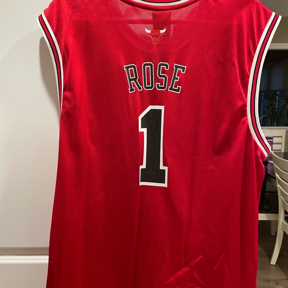 Derrick Rose Bulls jersey XXL - Picture 2 of 4